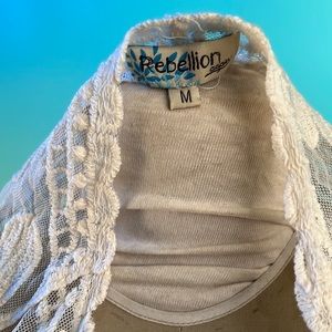 Rebellion Cream Lacey boho coverup sz. M cute long over shirt